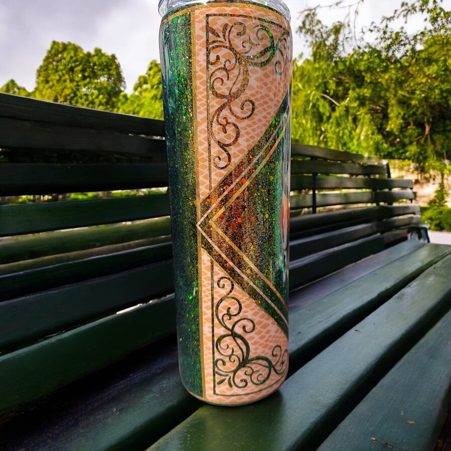 30 Oz Highland Cow in Framed tumbler