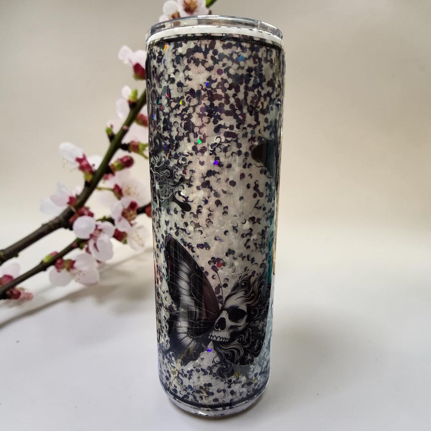30 oz Black and white skull tumbler